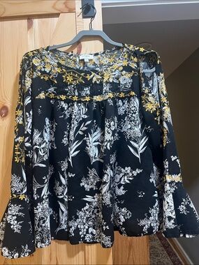 Umgee Boho Floral Embroidered Black Blouse with Yellow Accents size large